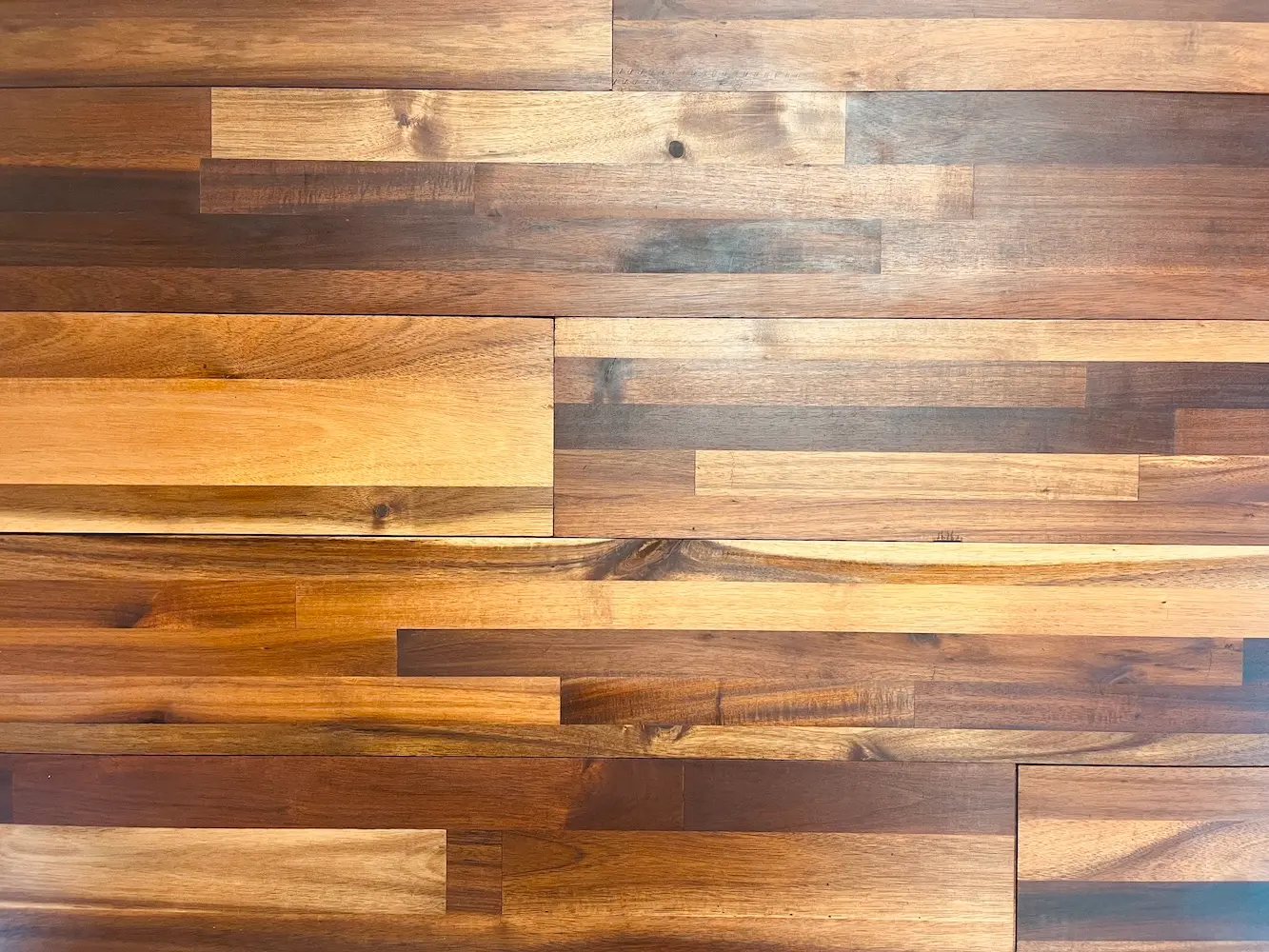 Wall Panels "Clouds" Hickory/Acacia 44x20 in.